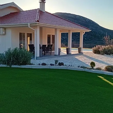 Ferienhaus Trebinja * Ravno